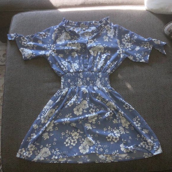 J For Justify Mini Button up Flowered Dress Small - Picture 1 of 4